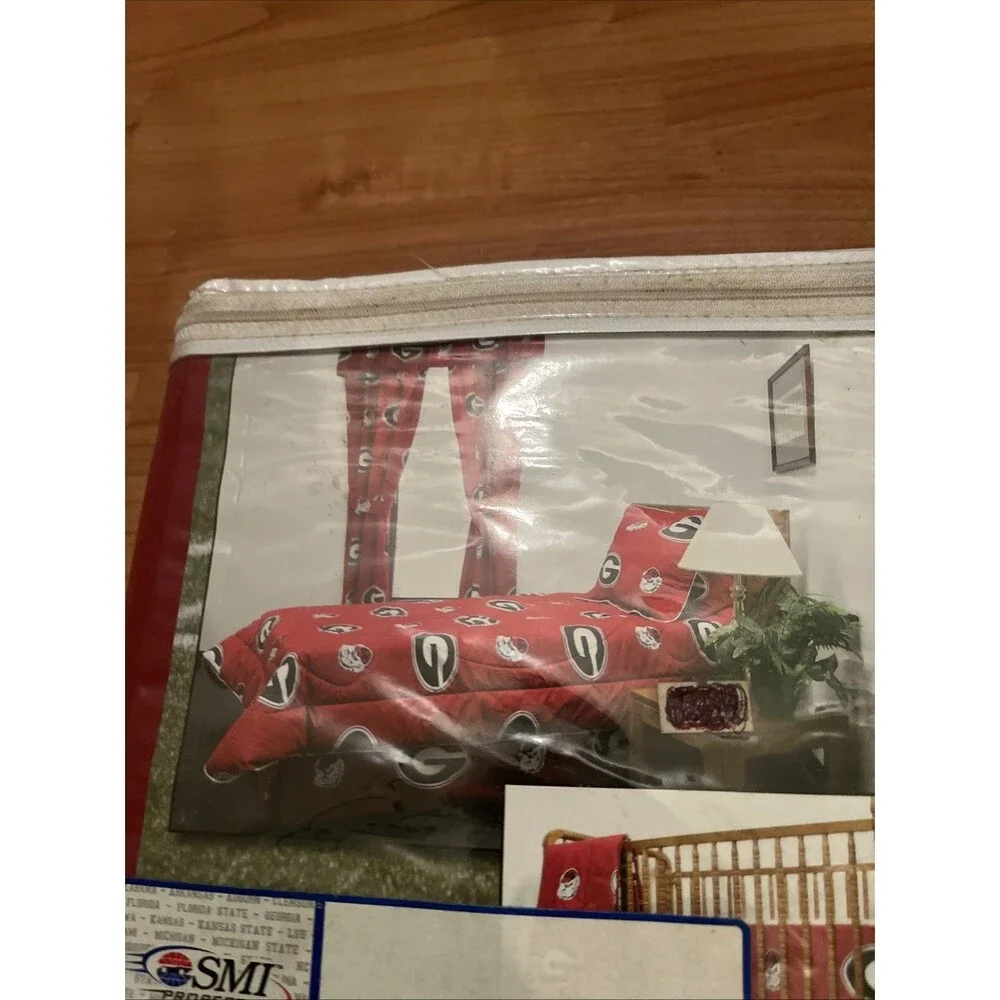 Georgia Bulldogs Curtain 2-Piece Matching Panel Set 84